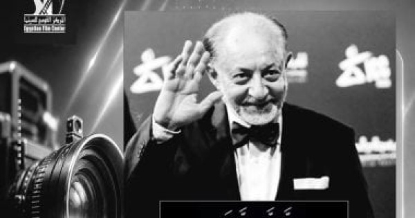 أشرف زكي ينعي عبد العزيز مخيون فقدنا قيمة فنية وإنسانية كبيرة أشرف زكي ينعي عبد العزيز مخيون فقدنا قيمة فنية وإنسانية كبيرة
