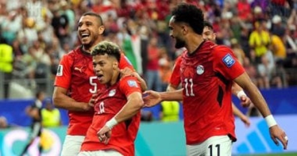 إمام عاشور وعد هنفضل نقاتل بكل ما عندنا عشان نفرحكم ونشرف اسم مصر إمام عاشور وعد هنفضل نقاتل بكل ما عندنا عشان نفرحكم ونشرف اسم مصر
