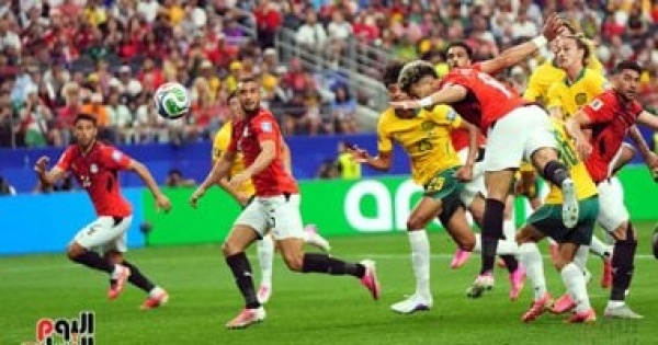 نهاية الشوط الأول منتخب مصر يتقدم على أستراليا 1 0 فيديو وصور نهاية الشوط الأول منتخب مصر يتقدم على أستراليا 1 0 فيديو وصور