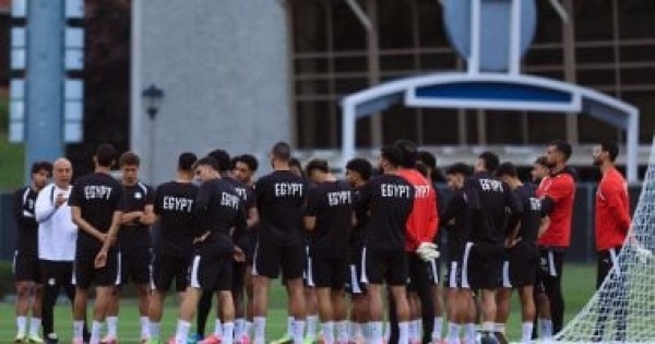 منتخب مصر يختتم تدريباته اليوم استعدادا لمواجهة الأرجنتين فى كأس العالم منتخب مصر يختتم تدريباته اليوم استعدادا لمواجهة الأرجنتين فى كأس العالم