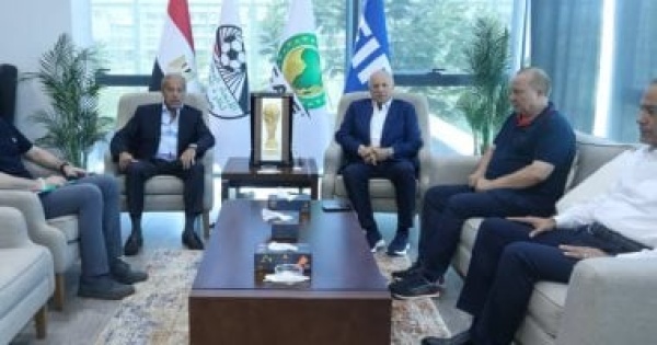 شوقى غريب يبدأ مهامه اجتماع بين الجبلاية والرابطة لمناقشة أجندة الموسم الجديد