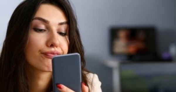 هل يسبب لك تأخر الرد على رسائلك كثيرا من الإزعاج اعرف السبب النفسى