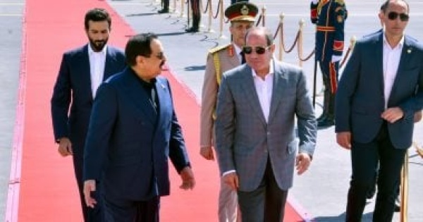 الرئيس السيسى يستقبل ملك البحرين بمطار العلمين الدولى صور الرئيس السيسى يستقبل ملك البحرين بمطار العلمين الدولى صور