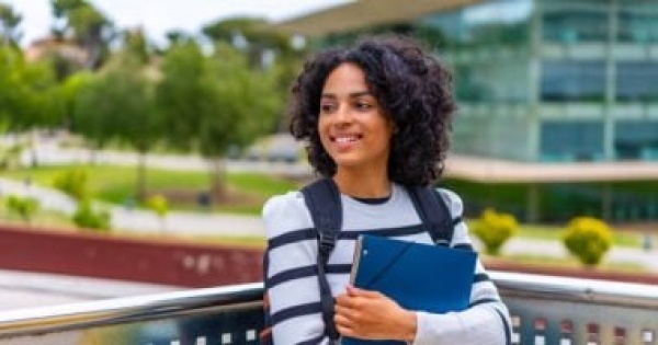 قبل بداية العام الدراسى قواعد إتيكيت للتعامل أول يوم فى الجامعة