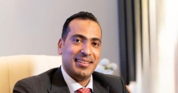 محمود حسين طاهر توجيهات الرئيس السيسي بالتوسع في مراكز البيانات تعزز مكانة مصر محمود حسين طاهر توجيهات الرئيس السيسي بالتوسع في مراكز البيانات تعزز مكانة مصر