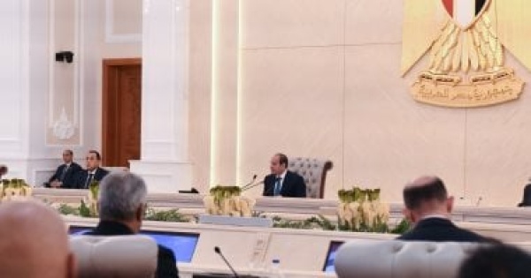 عمدة قرية السرارية لراديو النيل عن لقاء الرئيس أزال الرهبة وتكلمنا بحرية عمدة قرية السرارية لراديو النيل عن لقاء الرئيس أزال الرهبة وتكلمنا بحرية