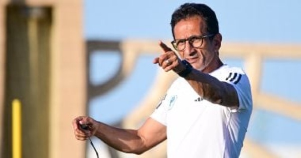 أحمد سامي يستكشف أبو قير للأسمدة ويحذر لاعبي المصري قبل مواجهة الدوري أحمد سامي يستكشف أبو قير للأسمدة ويحذر لاعبي المصري قبل مواجهة الدوري