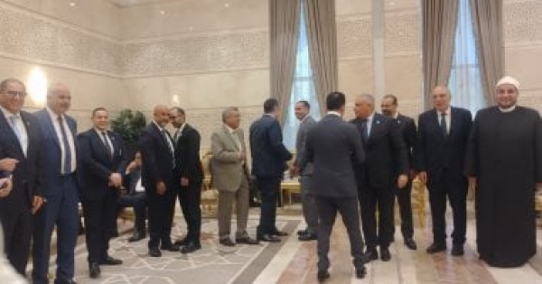 بدء التوافق بين أعضاء مجلس الشيوخ قبيل انطلاق الجلسة العامة