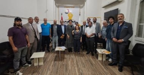 مائدة تنمية الحياة الحزبية تطرح استراتيجية وطنية ودعوات لإصلاح قانون الأحزاب