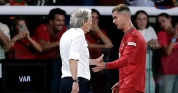5 صدامات هزت علاقة كريستيانو رونالدو بمدربيه من مورينيو إلى جيسوس