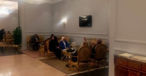 توافد النواب على المجلس استعدادا لانعقاد جلسة اليوم الثاني بناء على طلب رئيس الجمهورية صور توافد النواب على المجلس استعدادا لانعقاد جلسة اليوم الثاني بناء على طلب رئيس الجمهورية صور