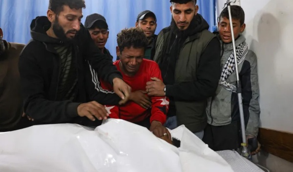 كارثة وبائية في غزة 5 آلاف إصابة أسبوعيا بـ جدري الماء وظهور السل يستدعي تدخلا عاجلا كارثة وبائية في غزة 5 آلاف إصابة أسبوعيا بـ جدري الماء وظهور السل يستدعي تدخلا عاجلا