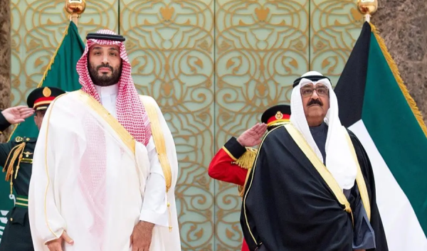 ولي العهد السعودي نقف بجانب الكويت ضد الاعتداءات الإيرانية الغاشمة ولي العهد السعودي نقف بجانب الكويت ضد الاعتداءات الإيرانية الغاشمة