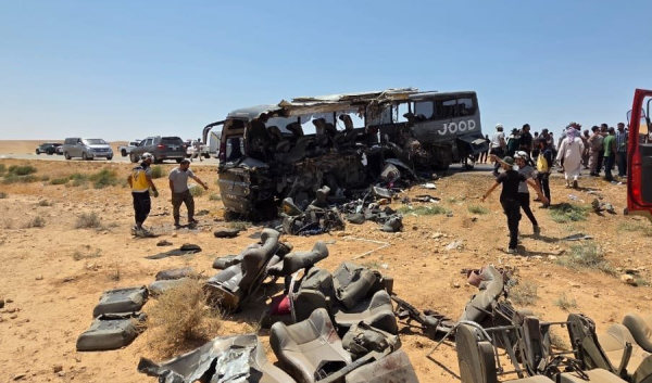 الصحة السورية 35 وفاة و30 مصابا بحادث طريق دمشق دير الزور الصحة السورية 35 وفاة و30 مصابا بحادث طريق دمشق دير الزور