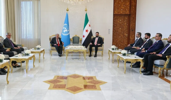 الشرع وغوتيريش يبحثان التعاون ودعم جهود التعافي المبكر في سوريا الشرع وغوتيريش يبحثان التعاون ودعم جهود التعافي المبكر في سوريا