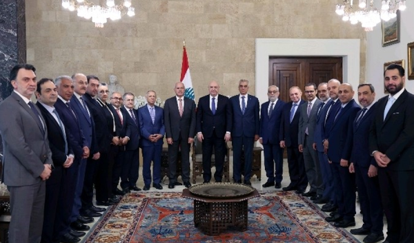 الرئيس اللبناني يجدد التأكيد على أهمية وجود يونيفيل في الجنوب الرئيس اللبناني يجدد التأكيد على أهمية وجود يونيفيل في الجنوب