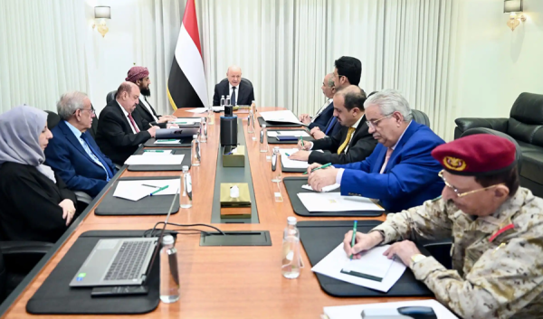 مجلس الدفاع اليمني يعلن توسيع عمليات الردع ضد الحوثيين مجلس الدفاع اليمني يعلن توسيع عمليات الردع ضد الحوثيين