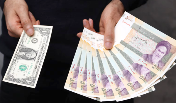 رويترز العملة الإيرانية تهوي لمستوى غير مسبوق