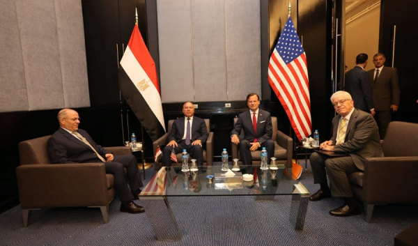 مصر والولايات المتحدة تبحثان سبل تعزيز التعاون في مجال النقل والموانئ واللوجستيات