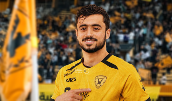 القادسية يتعاقد مع الع ماني ناصر الرواحي لتدعيم صفوفه القادسية يتعاقد مع الع ماني ناصر الرواحي لتدعيم صفوفه