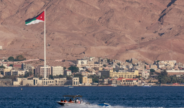 الأردن إصابة 11 بالاختناق جراء تسر ب غاز الأمونيا بميناء العقبة الجنوبي الأردن إصابة 11 بالاختناق جراء تسر ب غاز الأمونيا بميناء العقبة الجنوبي