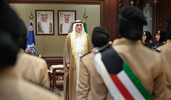 وزير الداخلية يشهد أداء القسم لـ 14 خريجة ضمن أول ابتعاث للشرطة النسائية إلى قطر وزير الداخلية يشهد أداء القسم لـ 14 خريجة ضمن أول ابتعاث للشرطة النسائية إلى قطر