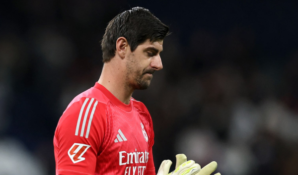 ريال مدريد يعلن غياب كورتوا عن مباراة القمة بسبب إصابته بالإنفلونزا ريال مدريد يعلن غياب كورتوا عن مباراة القمة بسبب إصابته بالإنفلونزا