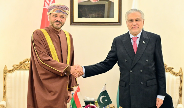 باكستان وسلطنة عمان تؤكدان حرصهما على توسيع آفاق التعاون باكستان وسلطنة عمان تؤكدان حرصهما على توسيع آفاق التعاون