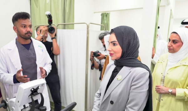 وزيرة الشؤون تفتتح أول عيادة للعلاج الطبيعي للمسنين في القرين