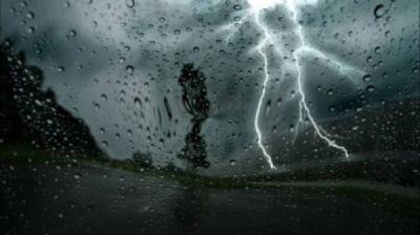 الأرصاد هطول أمطار رعدية على عدد من المحافظات