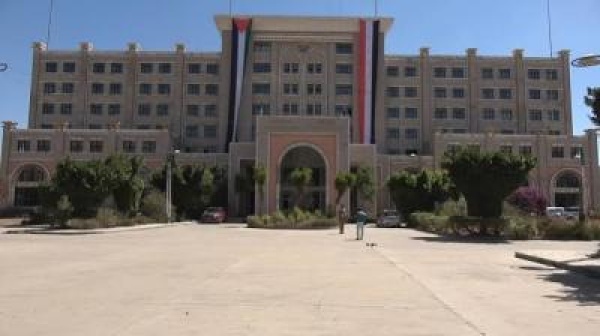 وزارة الخارجية جرائم النظام السعودي لن تنال من عزيمة الشعب اليمني