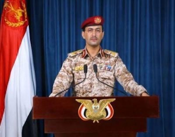 القوات المسلحة تستهدف تحشيدات العدو السعودي في معسكر الدغارير بجيزان