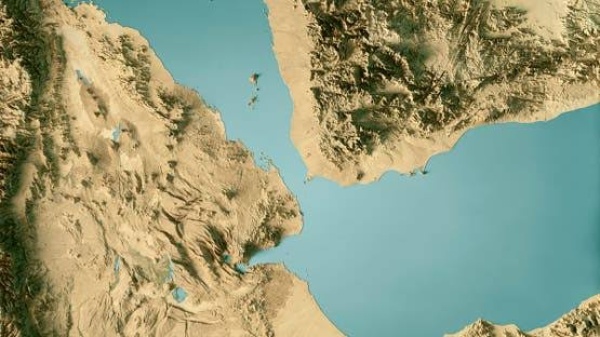 درع الوطن والعمالقة تعلنان السيطرة على مواقع في باب المندب وسريع يعلن التصدي لها درع الوطن والعمالقة تعلنان السيطرة على مواقع في باب المندب وسريع يعلن التصدي لها
