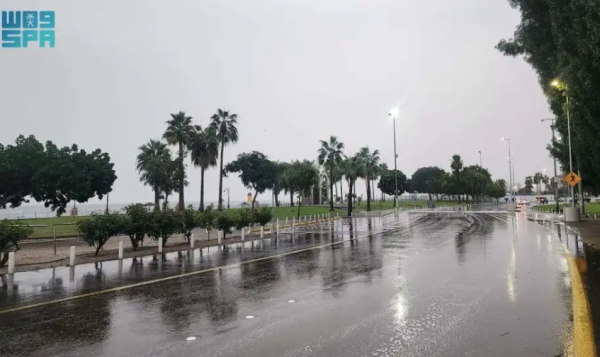 الوطني للأرصاد أمطار رعدية ورياح مثيرة للأتربة والغبار على هذه المناطق