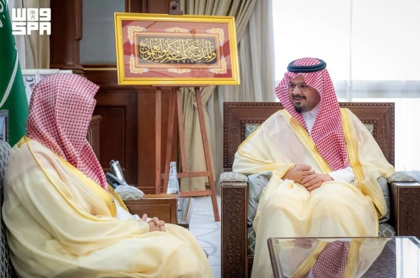 أمير منطقة المدينة المنورة يؤكد على أهمية تعزيز جودة الخدمات المقدمة بالمسجد النبوي فيديو