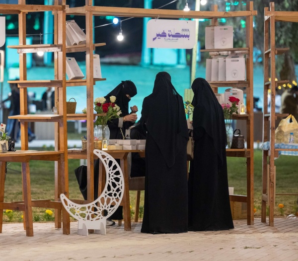 بعد قرار وزارة البلديات والإسكان 9 مواقع ي منع فيها نشاط التاجر المتنقل لهذه الأسباب