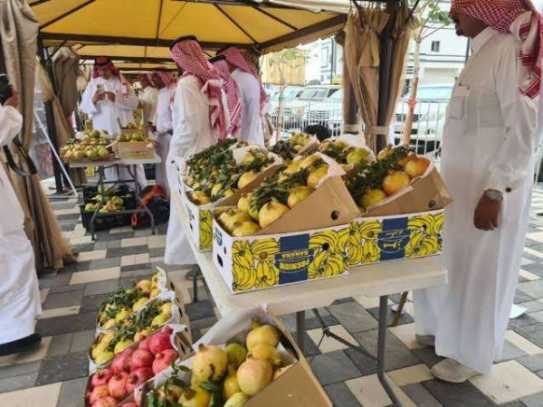 مع إنطلاقه اليوم كل ما تريد معرفته عن مهرجان الرمان بسراة عبيدة ومواعيد دخول الزوار مع إنطلاقه اليوم كل ما تريد معرفته عن مهرجان الرمان بسراة عبيدة ومواعيد دخول الزوار