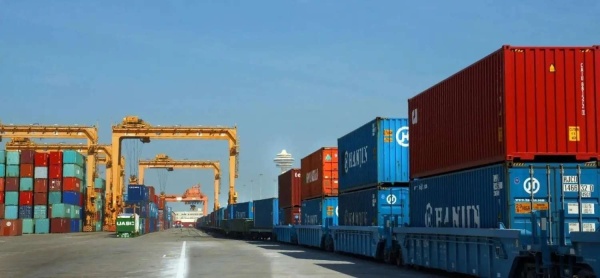 صادرات السعودية لدول الخليج ترتفع إلى 4 96 مليار دولار خلال أغسطس