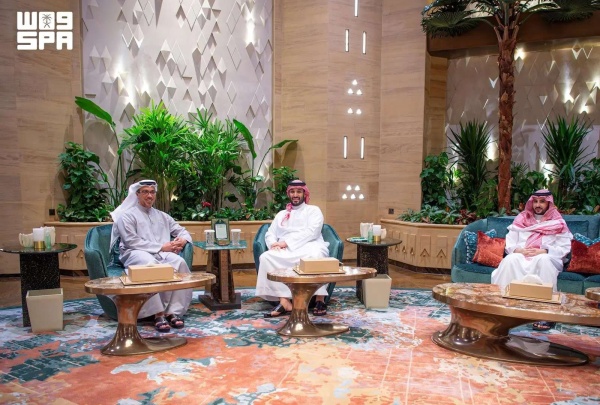 عاجل ولي العهد يبحث مع نائب رئيس الإمارات تطورات الأوضاع في المنطقة عاجل ولي العهد يبحث مع نائب رئيس الإمارات تطورات الأوضاع في المنطقة