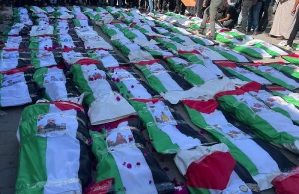 8 آلاف جثمان لا تزال تحت أنقاض تشييع 105 شهداء في غزة بعد انتشال جثامينهم من أسفل المباني المدمرة 8 آلاف جثمان لا تزال تحت أنقاض تشييع 105 شهداء في غزة بعد انتشال جثامينهم من أسفل المباني المدمرة