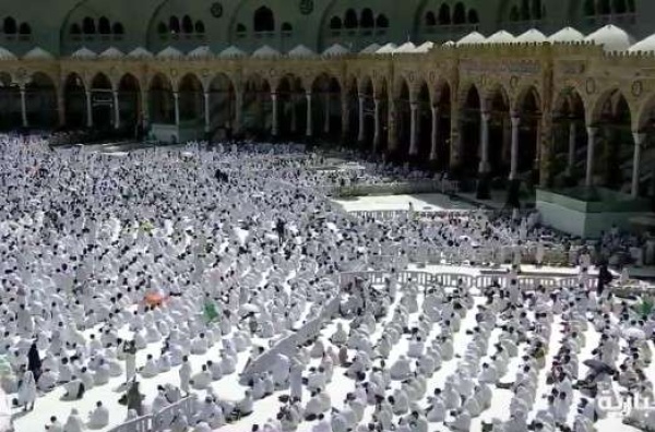 خطيب المسجد الحرام الإسلام منبع الرضا والضياء ومصدر السعادة فيديو خطيب المسجد الحرام الإسلام منبع الرضا والضياء ومصدر السعادة فيديو