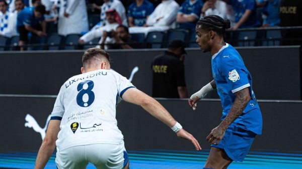 الهلال يفوز على الفتح ويعتلي صدارة الدوري بـ 30نقطة الهلال يفوز على الفتح ويعتلي صدارة الدوري بـ 30نقطة