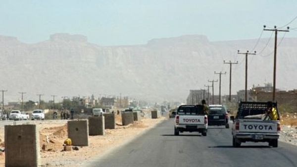 ارتفاع حصيلة قتلى الهجوم الحوثي على شبوة إلى أكثر من 70 شخصا ارتفاع حصيلة قتلى الهجوم الحوثي على شبوة إلى أكثر من 70 شخصا
