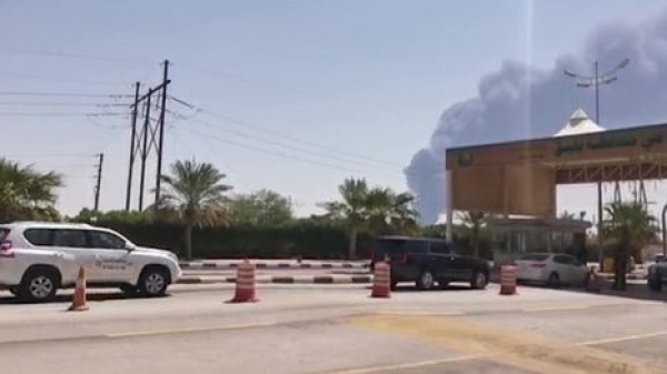 الحوثيون يعلنون شن هجمات جديدة على أرامكو ومطارين وأهداف عسكرية سعودية الحوثيون يعلنون شن هجمات جديدة على أرامكو ومطارين وأهداف عسكرية سعودية