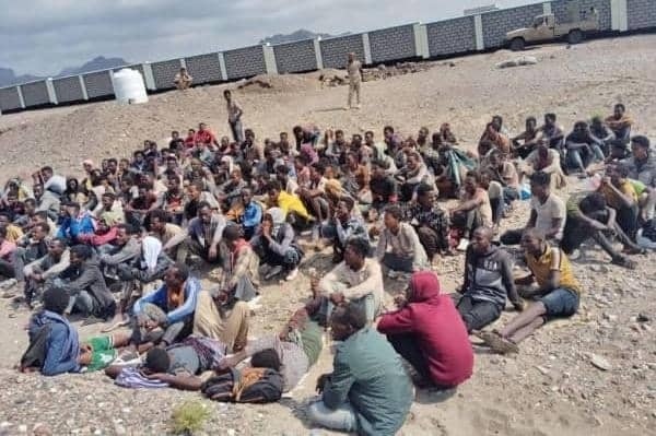 قنبلة موقوتة على الشواطئ اليمنية تدفق المهاجرين الأفارقة يقفز بـ 15 وسط غياب الملاحقة الميدانية للمهربين قنبلة موقوتة على الشواطئ اليمنية تدفق المهاجرين الأفارقة يقفز بـ 15 وسط غياب الملاحقة الميدانية للمهربين