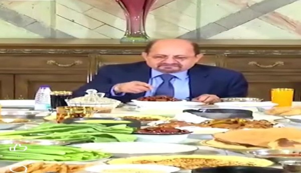 بين رئاسة الحكومة والخارجية والسفارة الحميري يفتح النار على مملكة الزنداني المغلقة بين رئاسة الحكومة والخارجية والسفارة الحميري يفتح النار على مملكة الزنداني المغلقة