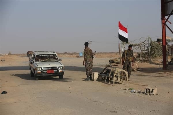 مقتل وجرح عدد من الجنود بهجوم للقاعدة على موقع أمني في شبوة