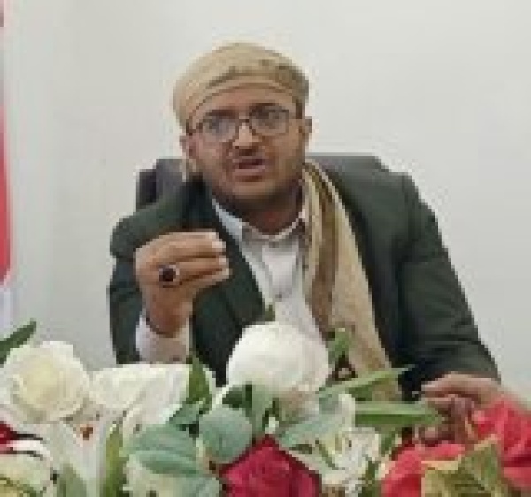 محافظ تعز يعلن ممرا آمنا لخروج المسلحين وتجنيب المدينة ويلات الحرب محافظ تعز يعلن ممرا آمنا لخروج المسلحين وتجنيب المدينة ويلات الحرب