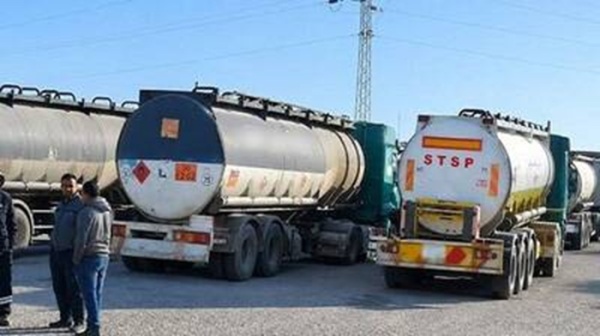 كاتب عام جامعة النفط هناك إمكانية للتوصل لاتفاق يلغي اضراب قطاع نقل المحروقات