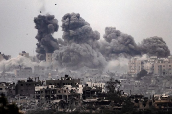 العدو الإسرائيلي يواصل خرق وقف إطلاق النار في قطاع غزة العدو الإسرائيلي يواصل خرق وقف إطلاق النار في قطاع غزة